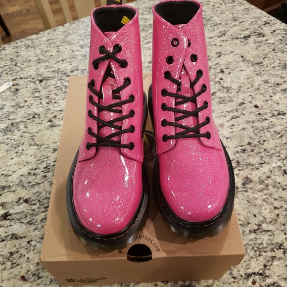 NEW Dr. Marten Luana Boot in Hot Pink Size 7US - Picture 3 of 8